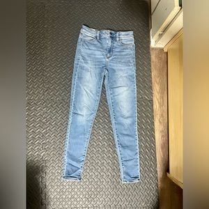 Women’s AE Super Hi-Rise Jeggings size 0 short